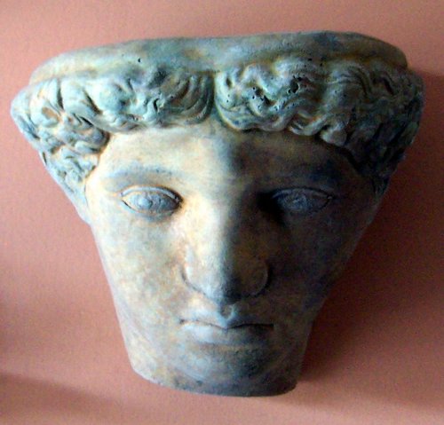 Y117 Roman Head Wall Planter 7x8x7D in..JPG