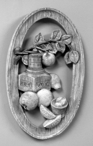 WP42 Oval Fruit Plaque  -  13 x 8 in..JPG